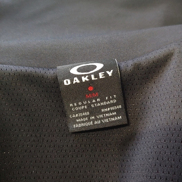 Oakley Vest Womens Medium Black Dark Gray Coupe Standard Regular Fit - Picture 6 of 9